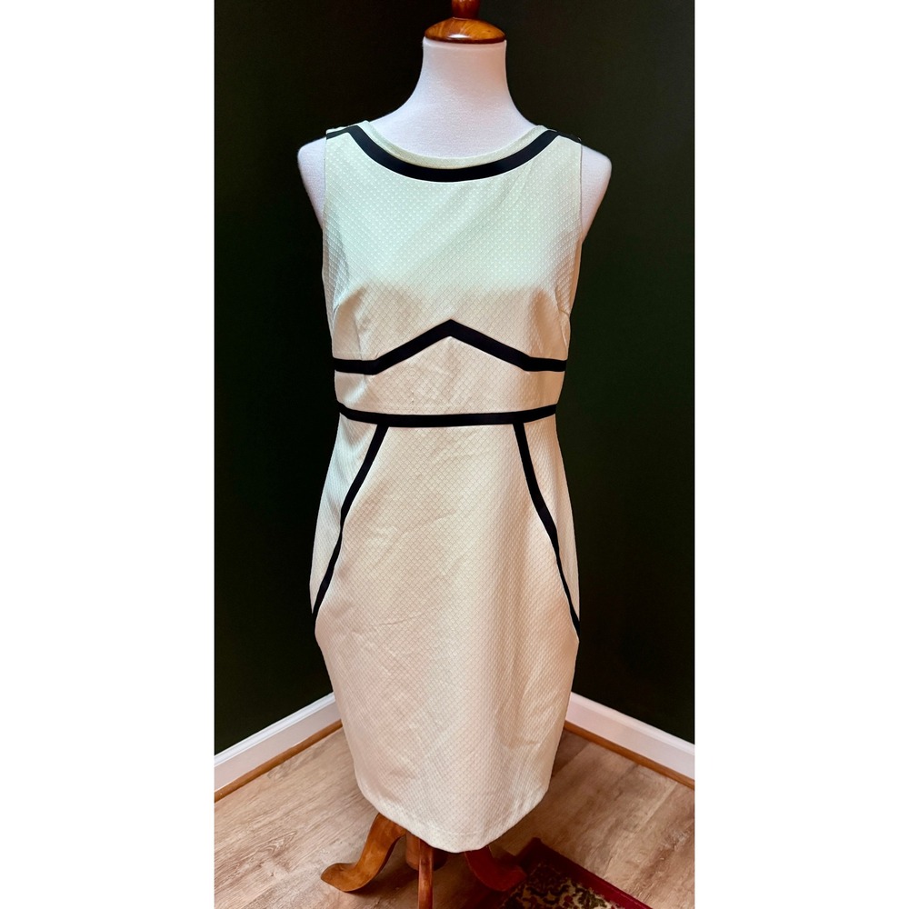 Dorothy Perkins Sleeveless Mint Green Sheath Dress with Black Trim Size 10